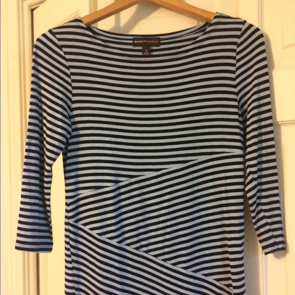 Super soft Dana Buchman jersey top